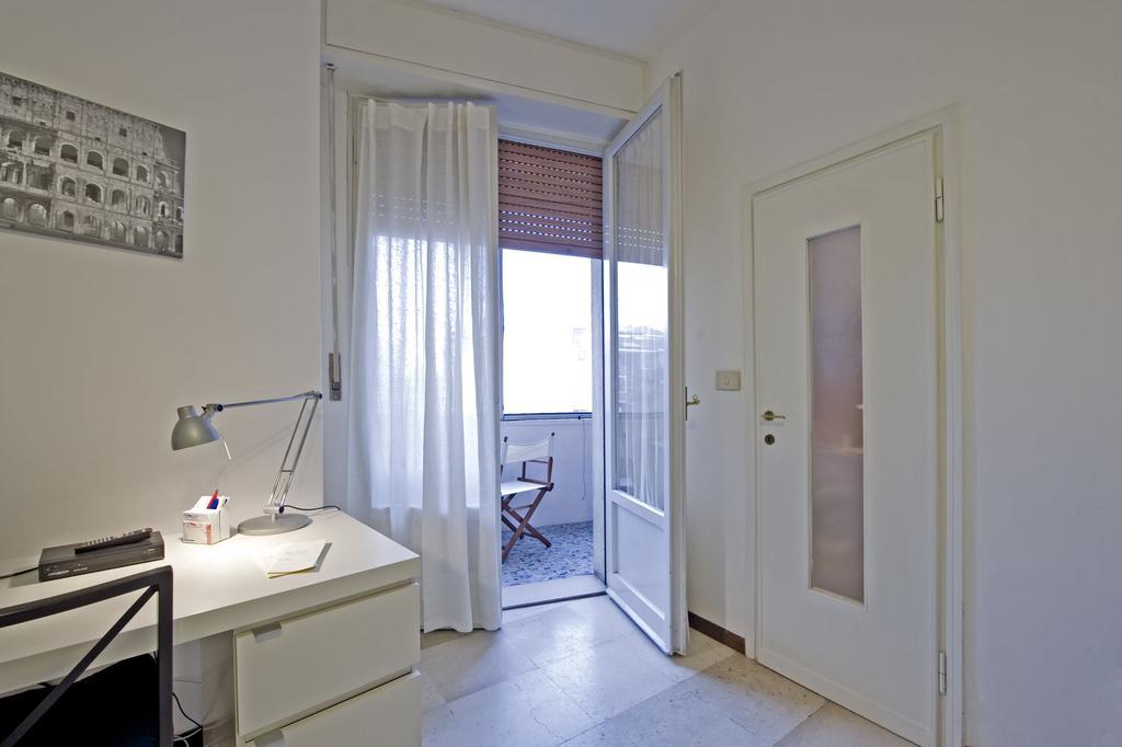 Apartment Chiesarossa Mailand Zimmer foto